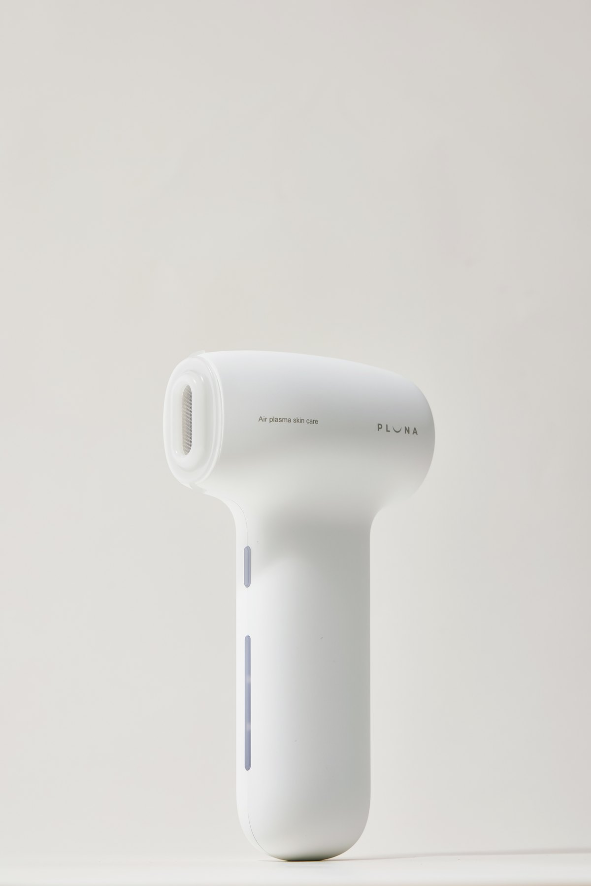 The PLUNA device